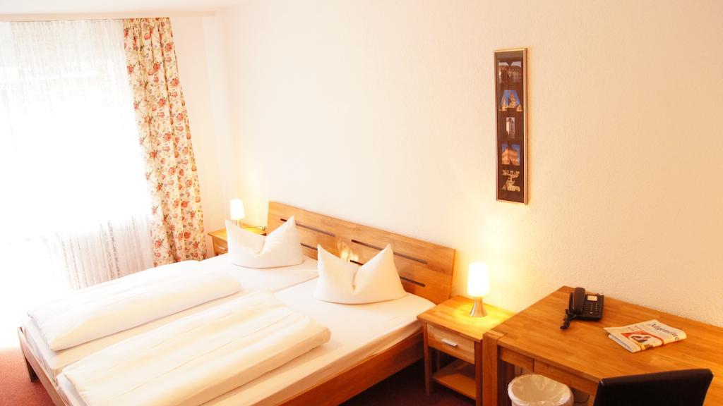 Hotel Garni Am Hechenberg Mainz Kültér fotó