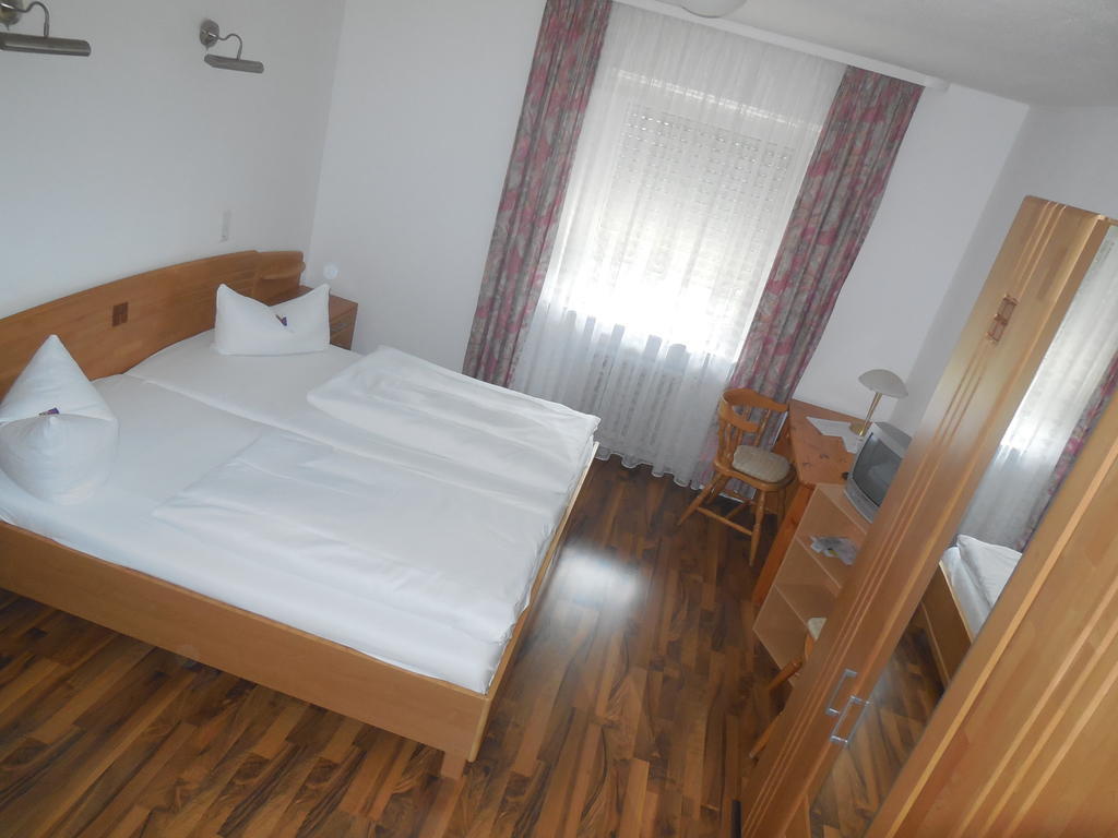 Hotel Garni Am Hechenberg Mainz Szoba fotó