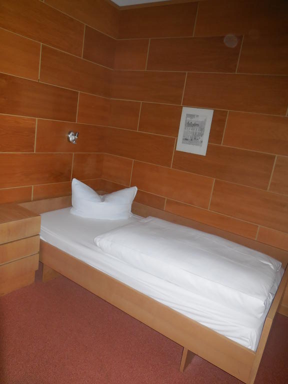 Hotel Garni Am Hechenberg Mainz Szoba fotó