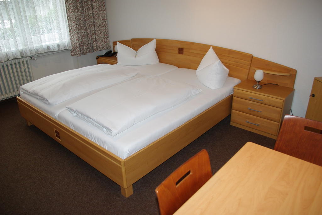 Hotel Garni Am Hechenberg Mainz Szoba fotó